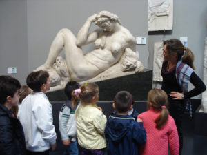 un-mito-tira-l-altro